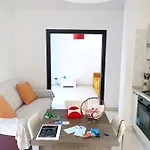 Anna's House - Family Πίτσο