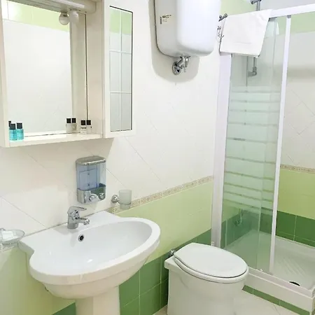 Anna's House - Family *