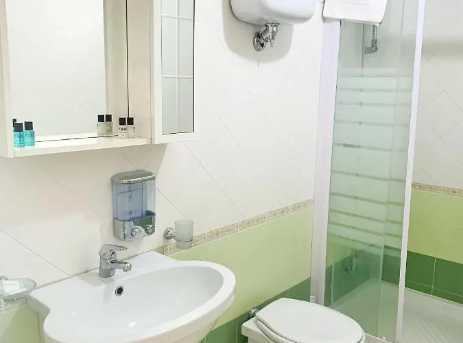 Anna's House - Family *